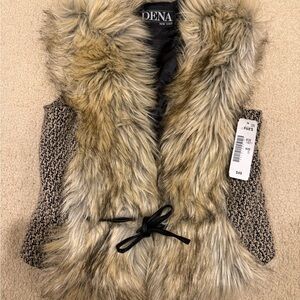 Dena New York Women's Faux Fur Vest - Tan and Black
